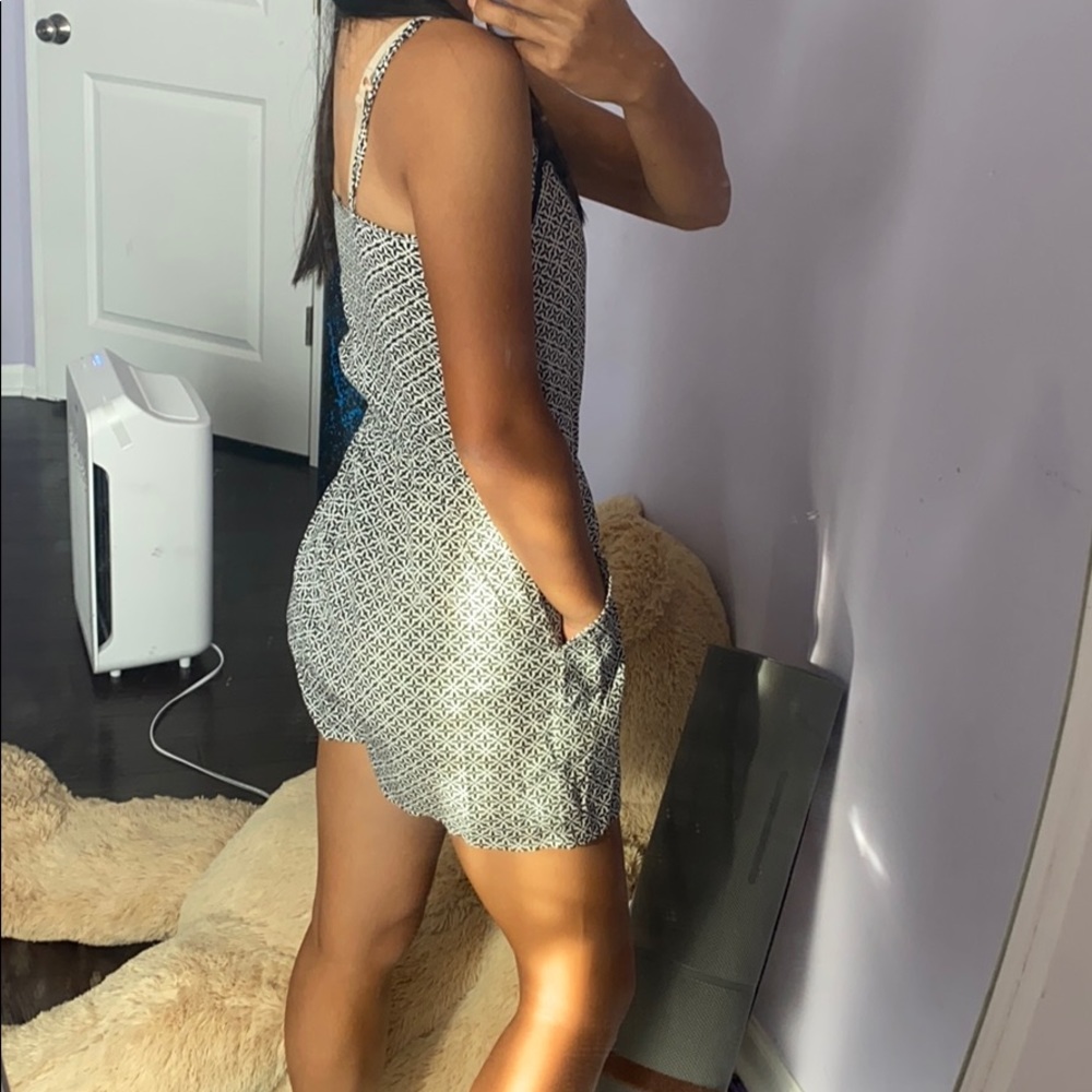 H&M ROMPER - Picture 4 of 5